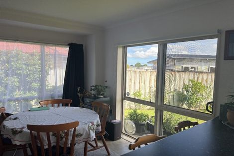 Photo of property in Rangeview Villas, 23/9 Fuller Close, Levin, 5510