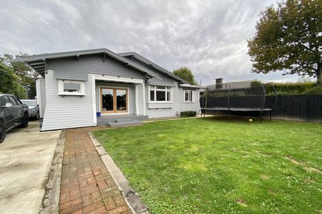 Photo of property in 19 Knowles Street, Terrace End, Palmerston North, 4410