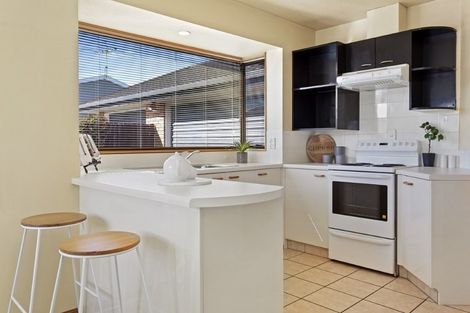 Photo of property in 1 Cunningham Place, Halswell, Christchurch, 8025