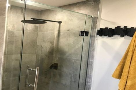 Photo of property in 1/1 Clearwater Cove, West Harbour, Auckland, 0618