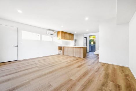 Photo of property in 2/34 Vagues Road, Northcote, Christchurch, 8052