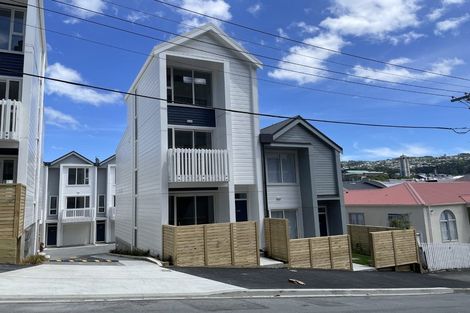Photo of property in 30u2 Pirie Street, Mount Victoria, Wellington, 6011