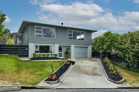 Photo of property in 17 Truro Road, Camborne, Porirua, 5026