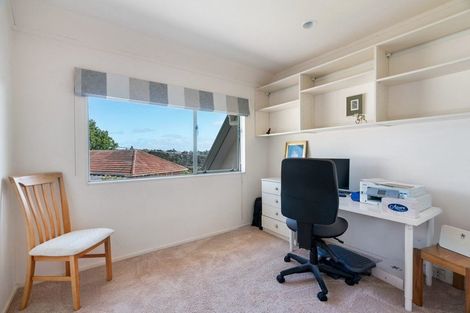 Photo of property in 1/12 Coroglen Avenue, Birkenhead, Auckland, 0626