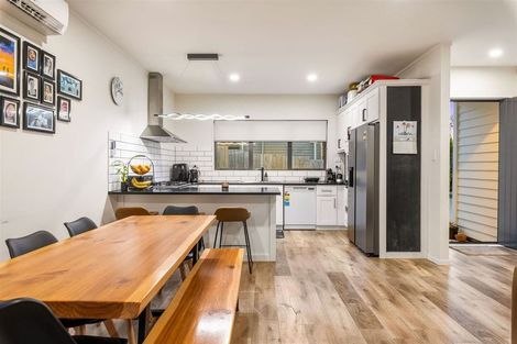 Photo of property in 15a Reynella Drive, Massey, Auckland, 0614