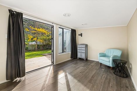 Photo of property in 31 Sumnervale Drive, Sumner, Christchurch, 8081