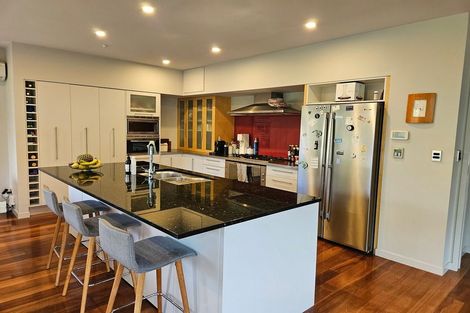 Photo of property in 41 Hikanui Drive, Havelock North, 4130