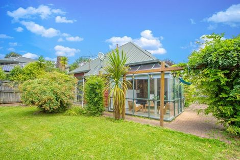 Photo of property in 4 Libra Place, Kawaha Point, Rotorua, 3010