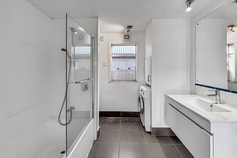 Photo of property in 7 Leamington Street, Addington, Christchurch, 8024