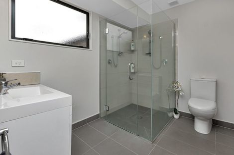 Photo of property in 13 Bermuda Place, One Tree Point, 0118