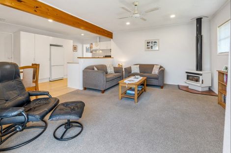 Photo of property in 5 Rene Place, Sunnyhills, Auckland, 2010