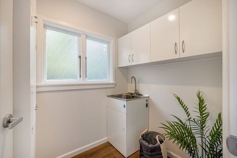 Photo of property in 8 Lothian Street, Ilam, Christchurch, 8041