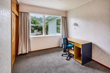 Photo of property in 16 Clematis Grove, Maungaraki, Lower Hutt, 5010