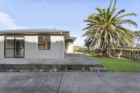 Photo of property in 1 Tennyson Street, Opunake, 4616