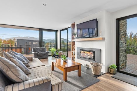 Photo of property in 148 Warren Street, Wanaka, 9305