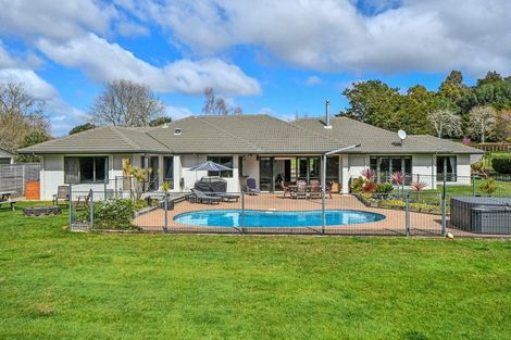 Photo of property in 68 Cooper Road, Ramarama, Drury, 2579