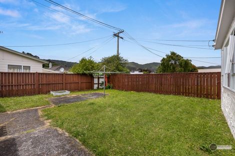 Photo of property in 82 Hewer Crescent, Naenae, Lower Hutt, 5011