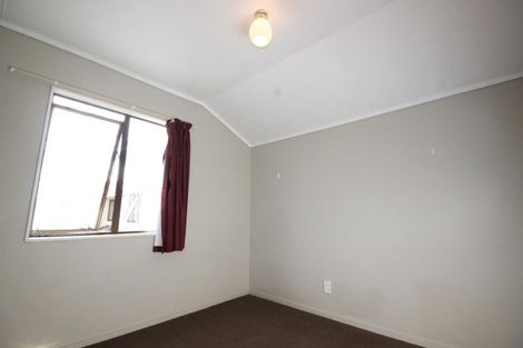 Photo of property in 16 Keeling Street, West End, Palmerston North, 4412