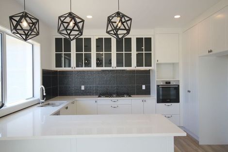 Photo of property in 31 Johns Creek Crescent, Silverdale, 0932