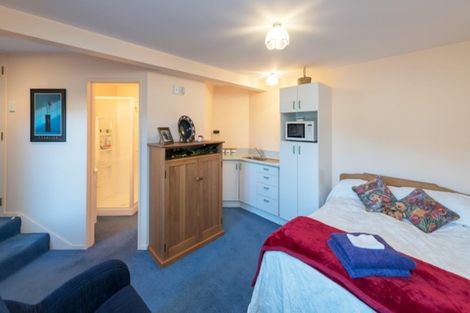 Photo of property in 35 Lakeside Road, Wanaka, 9305