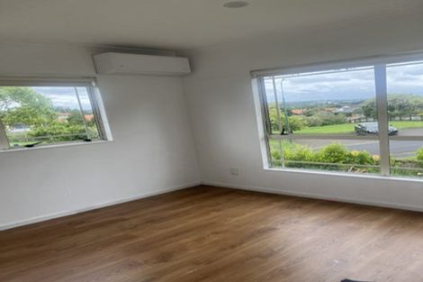 Photo of property in 3 Cognac Place, Henderson, Auckland, 0612