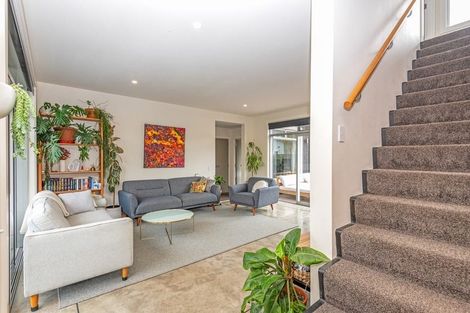 Photo of property in 123 Heretaunga Street, Palmerston North, 4414