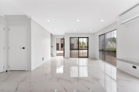 Photo of property in 147d Bucklands Beach Road, Bucklands Beach, Auckland, 2012
