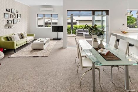 Photo of property in 3 Woolshed Lane, Pukekohe, 2120