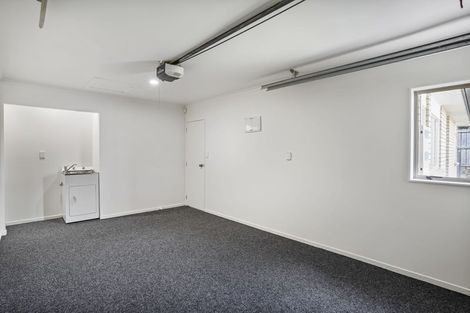 Photo of property in 70d Kayes Road, Pukekohe, 2120