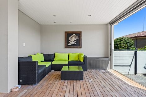 Photo of property in 105 Muir Avenue, Mangere Bridge, Auckland, 2022