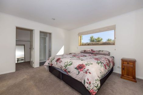 Photo of property in 118 Lachlan Avenue, Hawea Flat, Wanaka, 9382