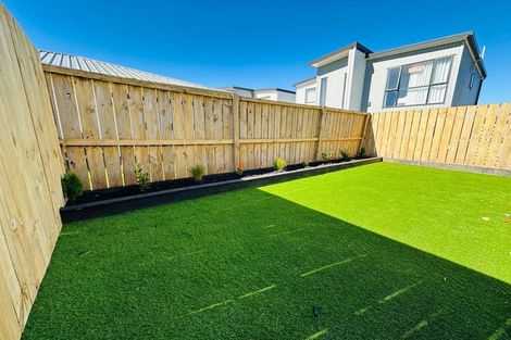 Photo of property in 1c Edwards Avenue, Henderson, Auckland, 0610