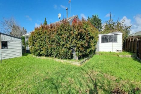 Photo of property in 40 Sikkim Crescent, Clover Park, Auckland, 2019