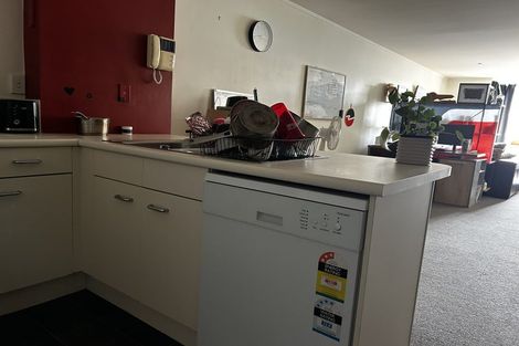 Photo of property in Grosvenor Cl, 19/6 Brown Street, Mount Cook, Wellington, 6021