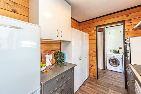 Photo of property in 29 Laird Street, Castlecliff, Whanganui, 4501