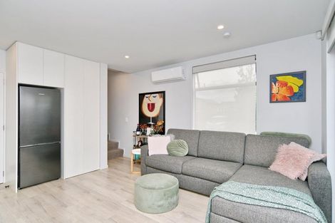 Photo of property in 8/10 New Brighton Road, Shirley, Christchurch, 8061