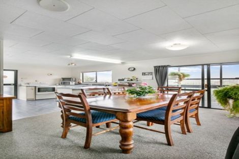Photo of property in 2/23 Bernina Place, Weymouth, Auckland, 2103