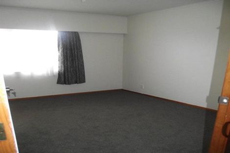 Photo of property in 44 Edinburgh Avenue, Rosehill, Papakura, 2113
