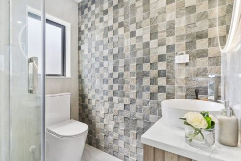 Photo of property in 1/156 Coxhead Road, Wattle Downs, Auckland, 2103