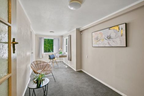 Photo of property in 62 Huatoki Street, Vogeltown, New Plymouth, 4310