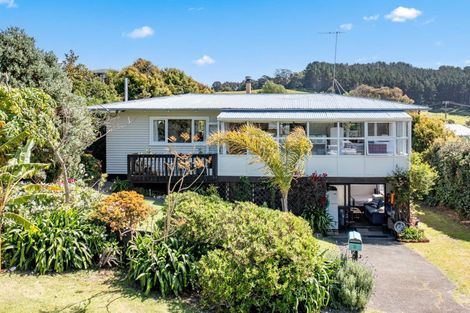 Photo of property in 4 Seatoun Avenue, Leigh, Warkworth, 0985