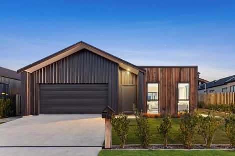 Photo of property in 25 Obelisk Street, Wanaka, 9305