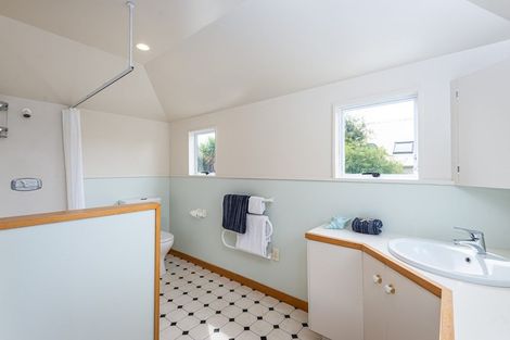 Photo of property in 2/38 Dover Street, St Albans, Christchurch, 8014