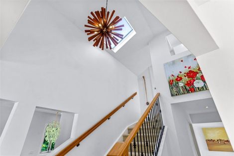 Photo of property in 22 Tiri Road, Milford, Auckland, 0620