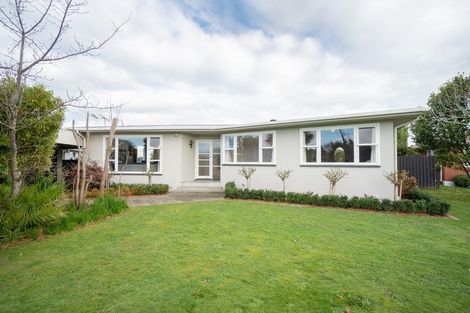 Photo of property in 2 Purnell Court, Awapuni, Palmerston North, 4412