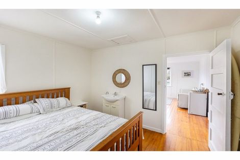 Photo of property in 50 Sea View Road, Baylys Beach, Dargaville, 0377