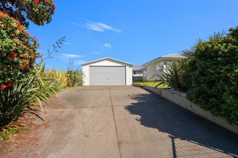 Photo of property in 12 Dune Lake Place, Ruakaka, 0116