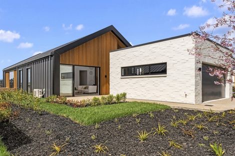 Photo of property in 2/45 Station Road, Takanini, 2112