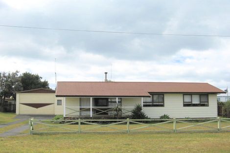 Photo of property in 102 Bellona Road, Whangamata, 3620
