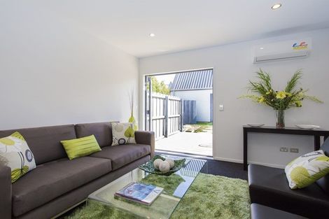 Photo of property in Cornwall Gardens, 2/27 Cornwall Street, St Albans, Christchurch, 8014